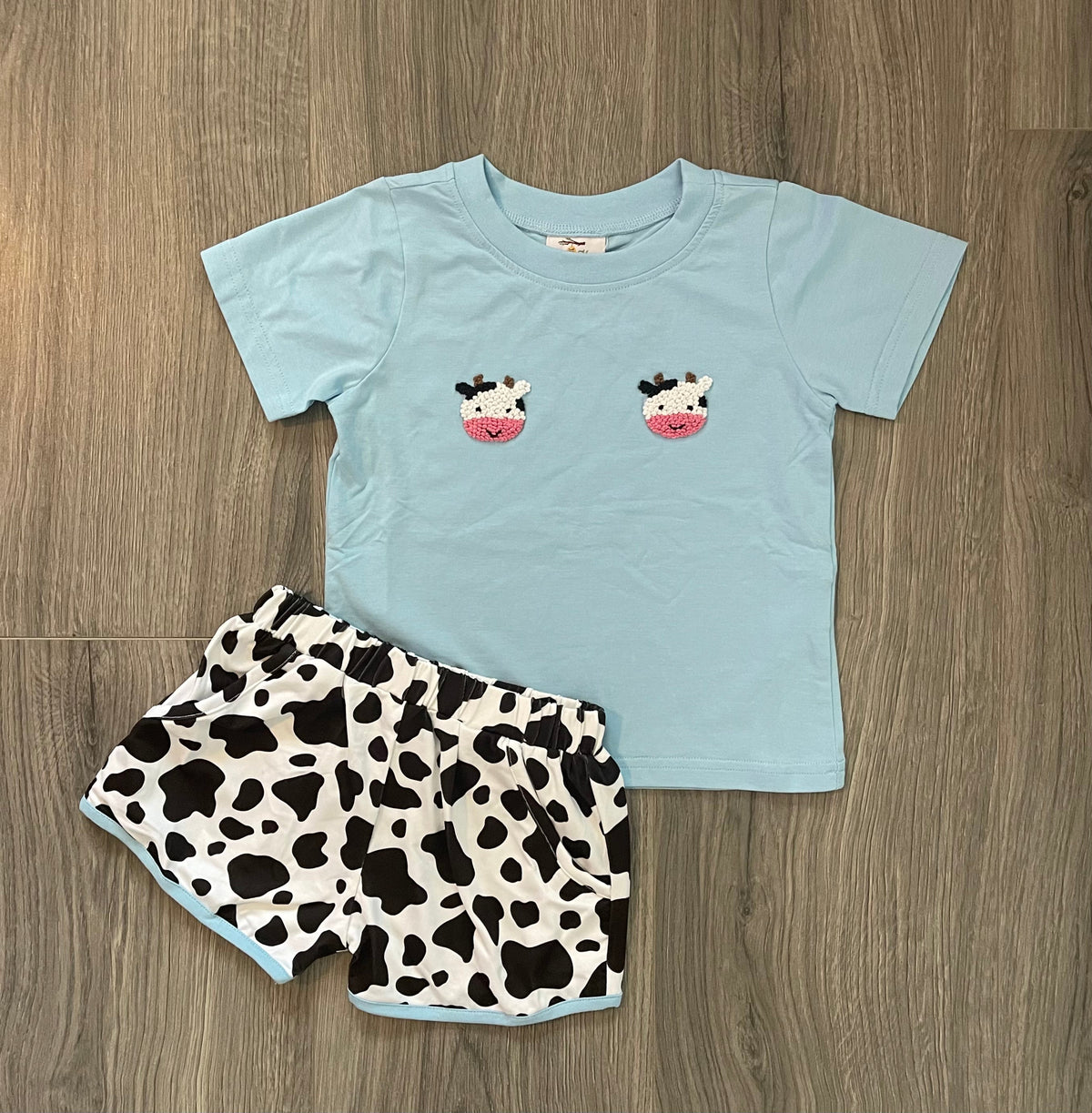 French Knot Cows Short Set